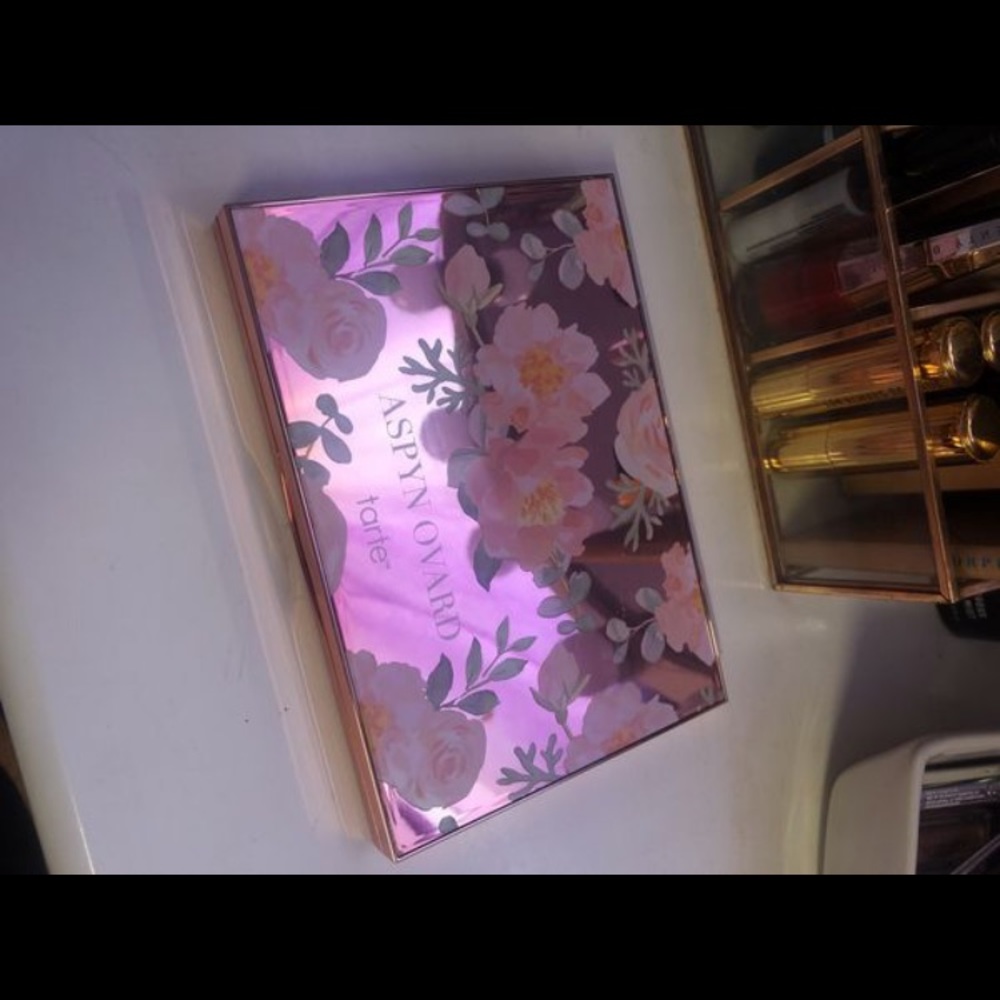 Tarts eyeshadow palette